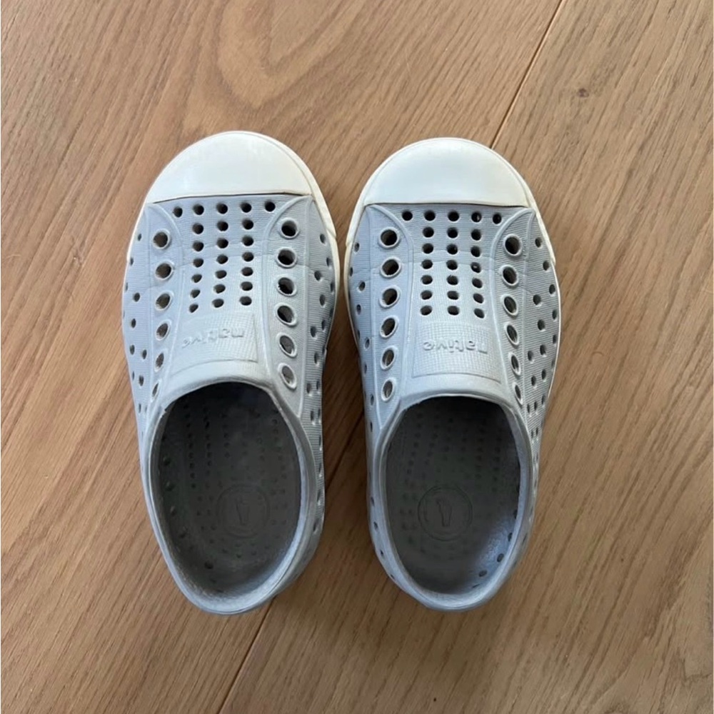 Native Kids Gray Water Shoes